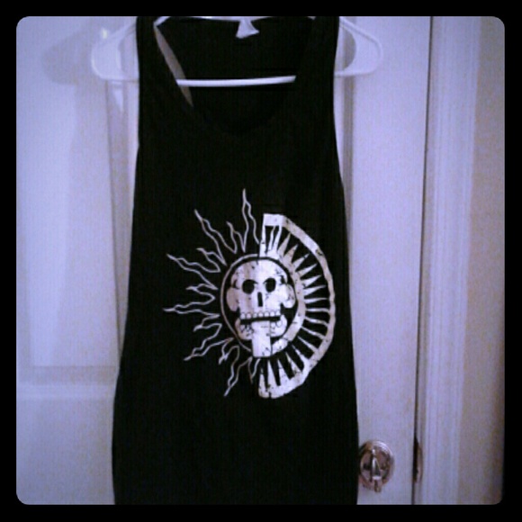 Shirt - Picture 1 of 5